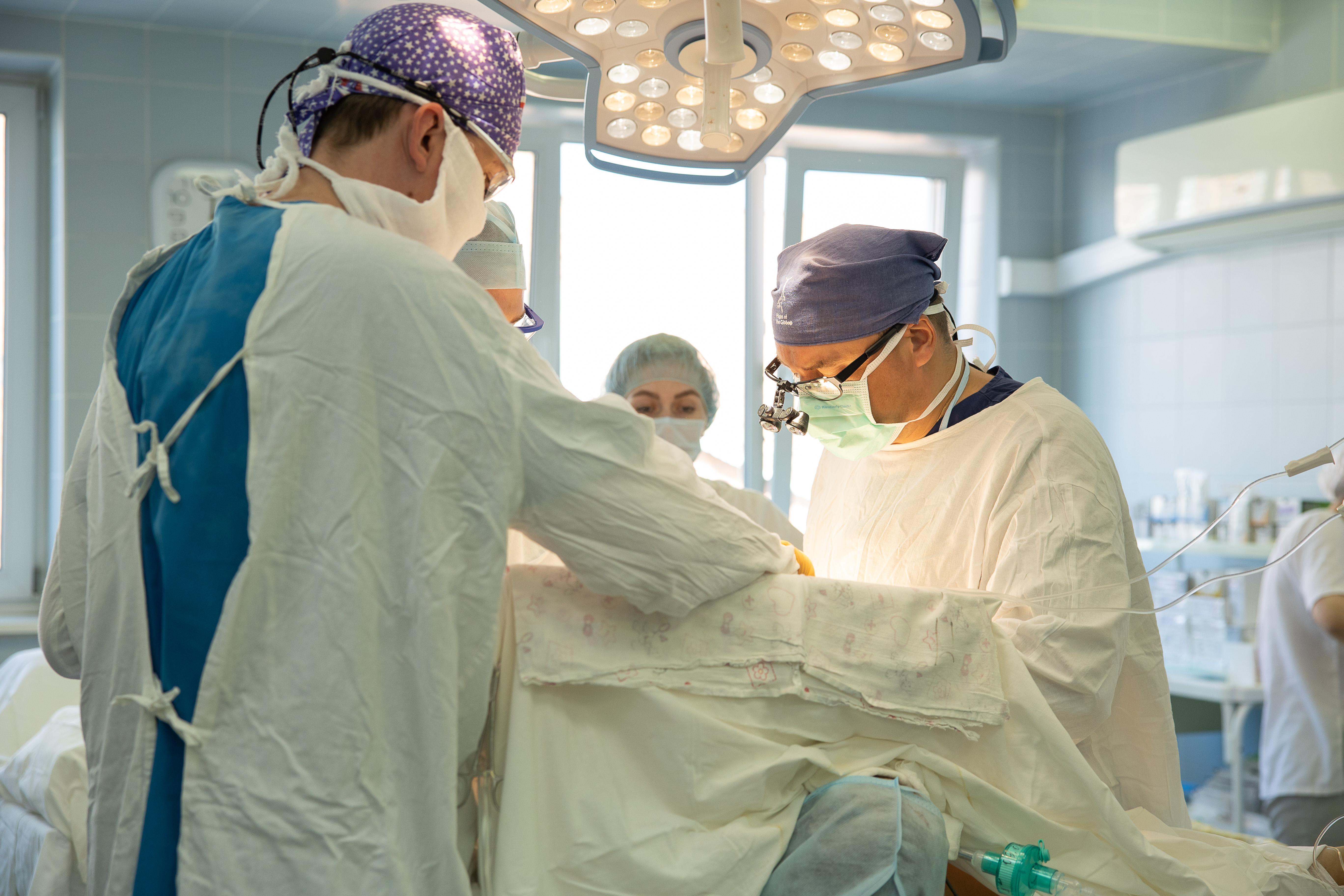 Кардиохирурги Иркутской областной клинической больницы успешно выполнили 4 операции Дэвида